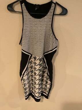 H&M Mixed Houndstooth Sleeveless Bodycon Mini Dress